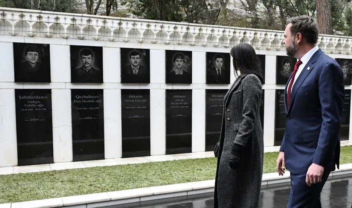 Vens ailəsinin Şəhidlər xiyabanını ziyarət etməsi nəyin ifadəsidir?