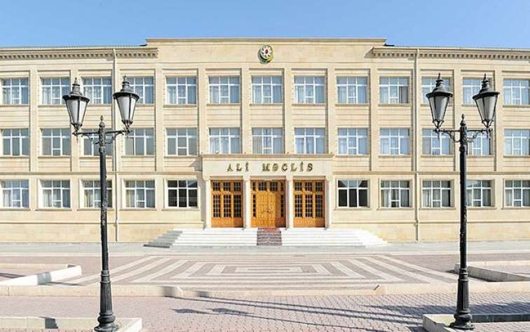 Naxçıvan Ali Məclisinin sədri 15 min manat alacaq, deputatlar isə...